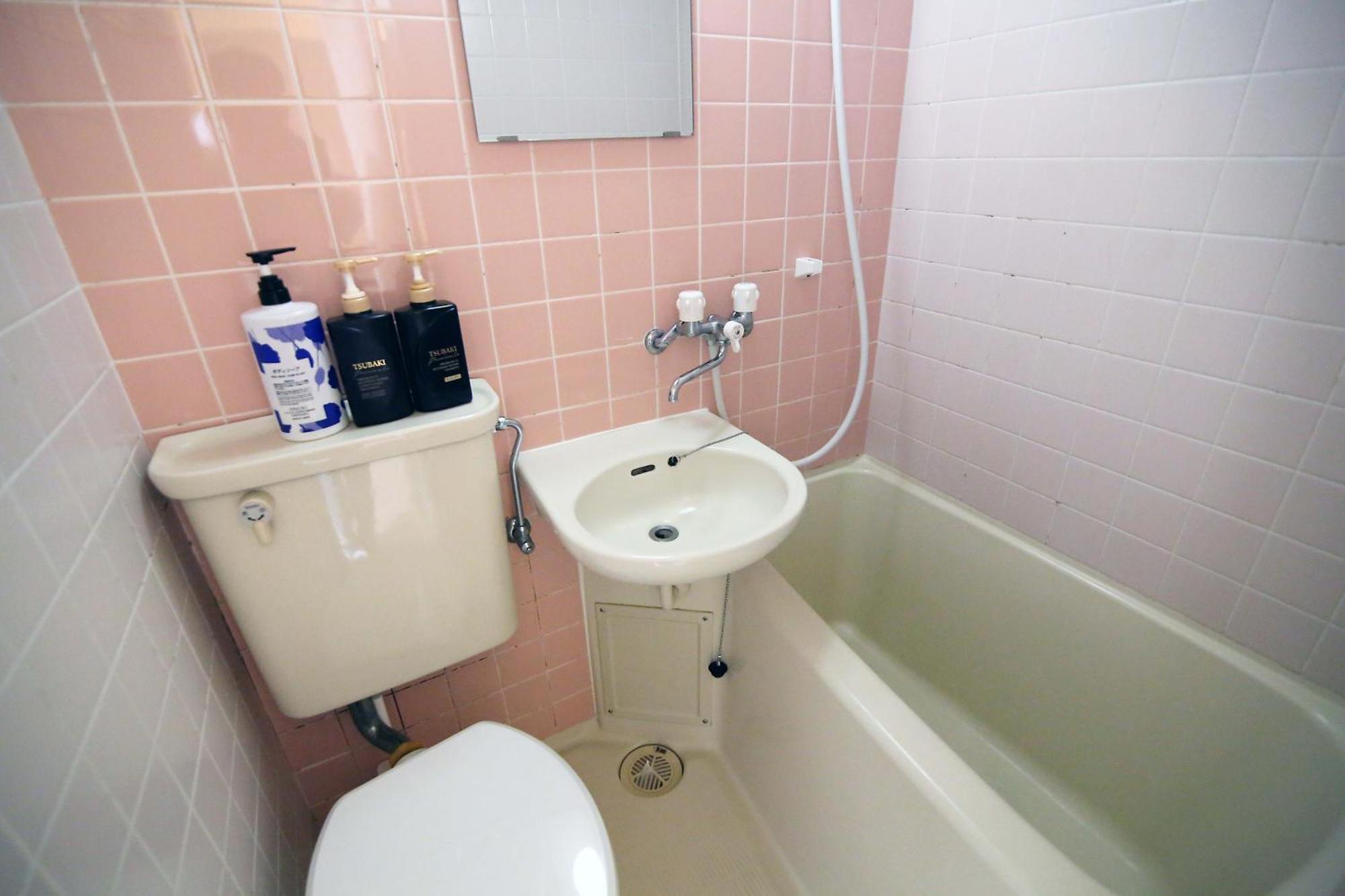 Appartamento Centray Kagurazaka Shinjuku House Tokyo Esterno foto